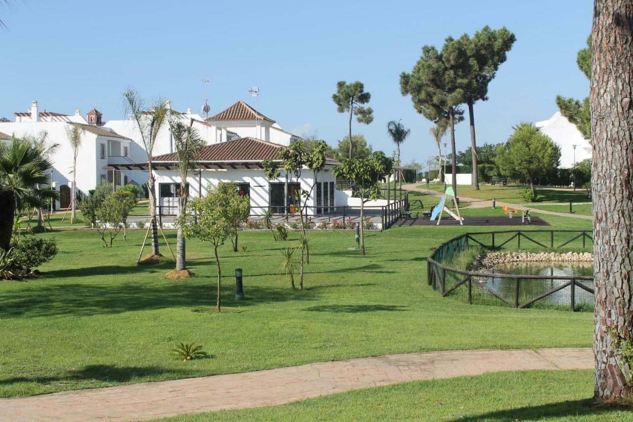 Apartamento En Urbanizacion Hacienda Golf Islantilla Isla Cristina Bagian luar foto