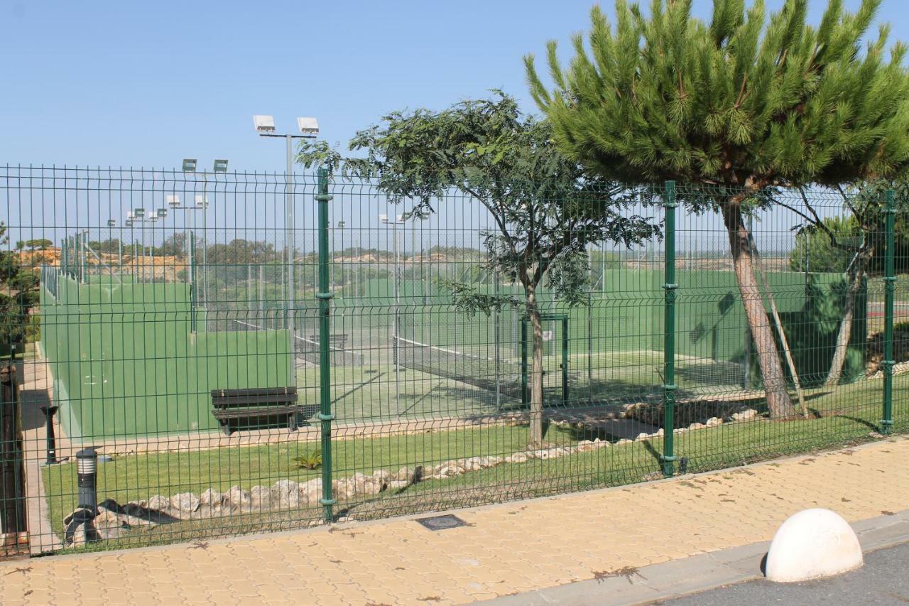 Apartamento En Urbanizacion Hacienda Golf Islantilla Isla Cristina Bagian luar foto