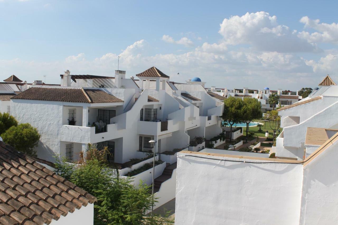 Apartamento En Urbanizacion Hacienda Golf Islantilla Isla Cristina Bagian luar foto